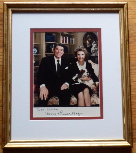 NEW ITEM Ronald Reagan and Nancy Reagan Signed 8 x 10 Color Photo Framed