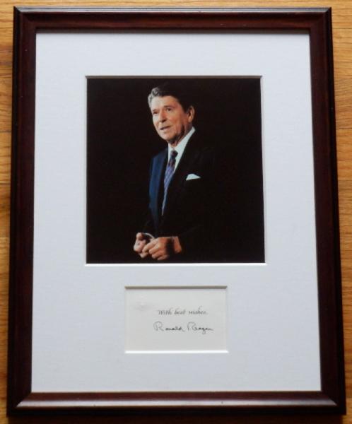NEW ITEM Ronald Reagan Rare Signed White House Card Display Framed with 8x10 Color Photo